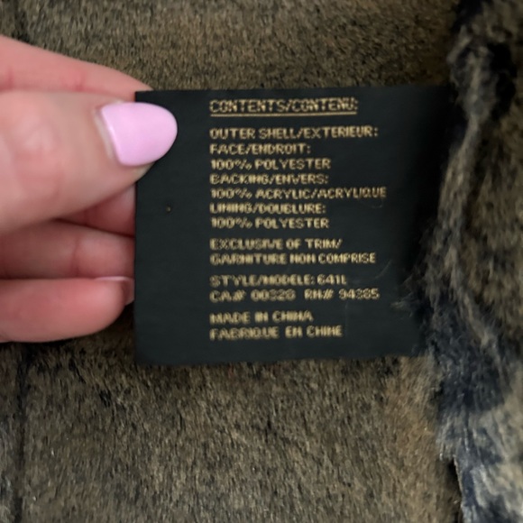 NOVELTI faux fur jacket - Picture 3 of 6